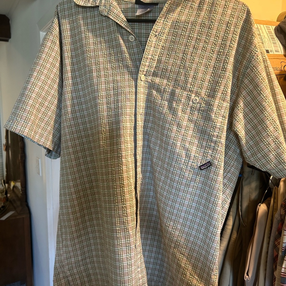 Patagonia Men’s Plaid Short Sleeve Shirt